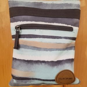 Dakine crossbody